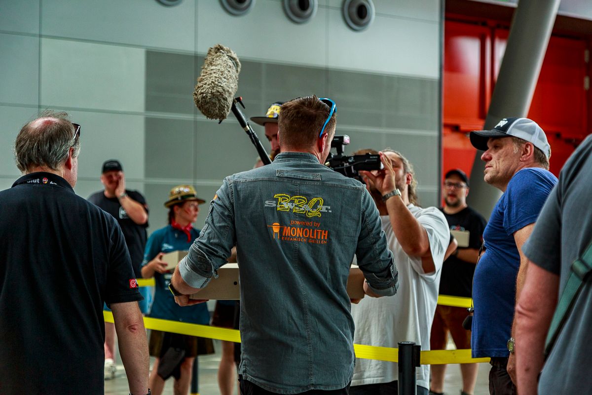 Monolith-Team beim Wettbewerb – Dreharbeiten