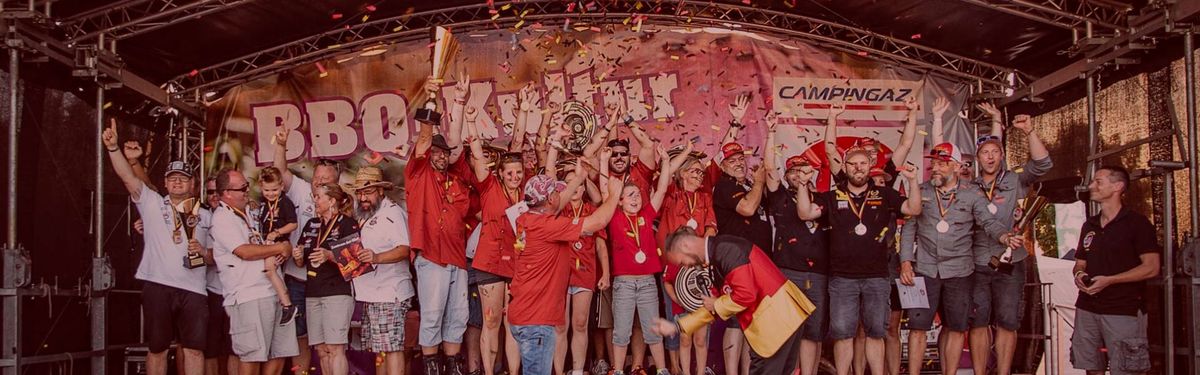 Siegerehrung bei der BBQ-Meisterschaft mit Konfetti